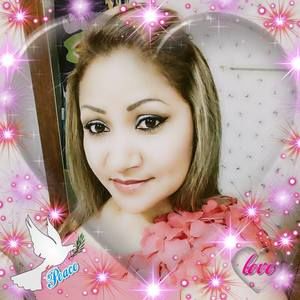 Meet your Posher, Yoli